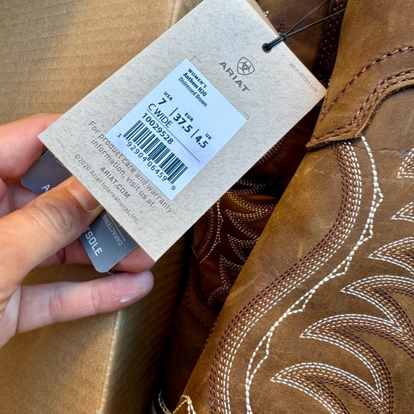 NWT Ariat boots 7 - Picture 5 of 6